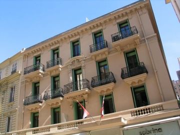 Двухкомнатная квартира с террасой на продажу в центре Монако